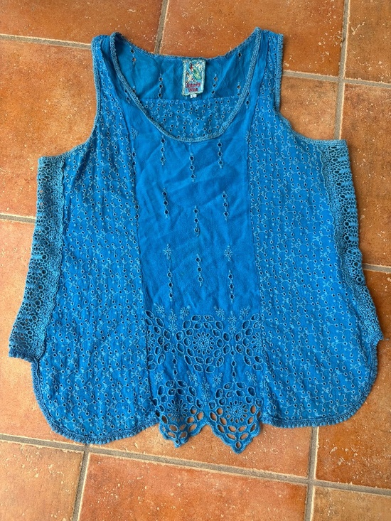 Johnny Was Tops - Beautiful Johnny Was Blue Rayon Eyelet Tank Top Size L  allycat